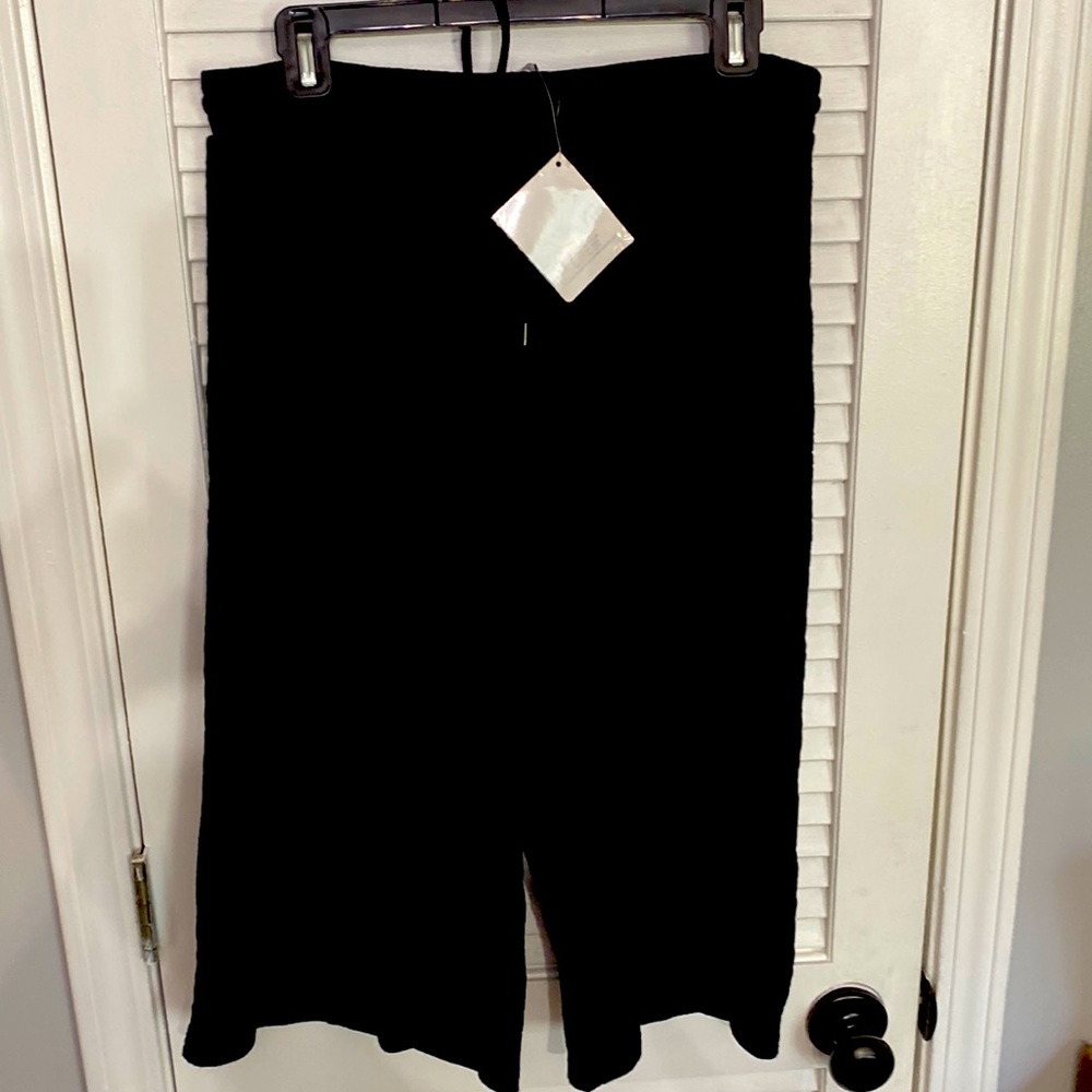 Connection 18 Size M wide legs palaver black.